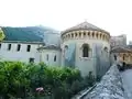 L'église abbatiale vue de l'aval