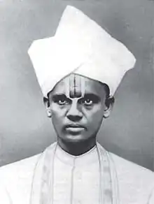 Alasinga Perumal, a famous supporter of Swami Vivekananda   wearing the Thenkalai Sricharanam.