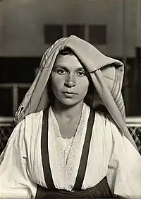 Italo-Albanian woman on Ellis Island, New York, 1905.