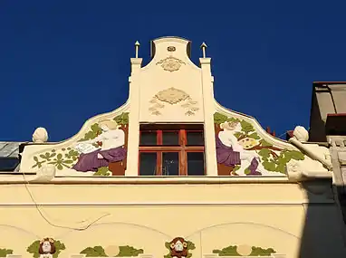 Allegories on the gable