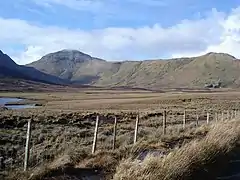 Benbaun (left) and the long easterly ridge to Knockpasheemore (right)