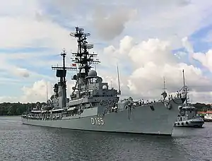 Destroyer Lütjens 2003 in Kiel