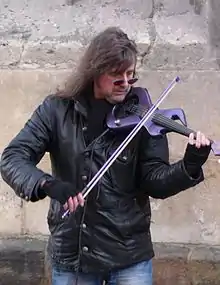 Ed Alleyne-Johnson busking in York, January 2009