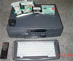 Olivetti Envision P75, with manuals and peripherals