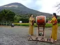 Taiko drummers wearing kimono made from kihachijō cloth