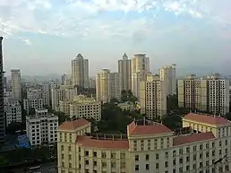 Hiranandani Estate along Ghodbunder Road