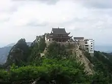 Higher Daxiong Baodian, located on Greater Tiantai peak