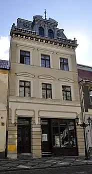 Facade on Długa street