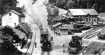 Convers station, on the left La Chaux-de-Fonds–Neuchâtel train, right track from Biel