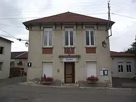 The town hall in Viterne