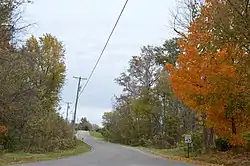 Autumn colors on Mill Dam Road