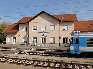 Nova Kapela–Batrina railway station