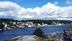 View of the village seen from the Røssesund bridge