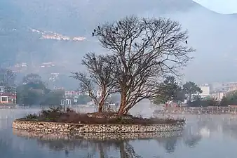 The small island of Taudaha Lake