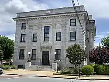 West face of Alamance County Courthouse.