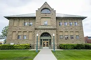 Wheatland County Courthouse in Harlowton